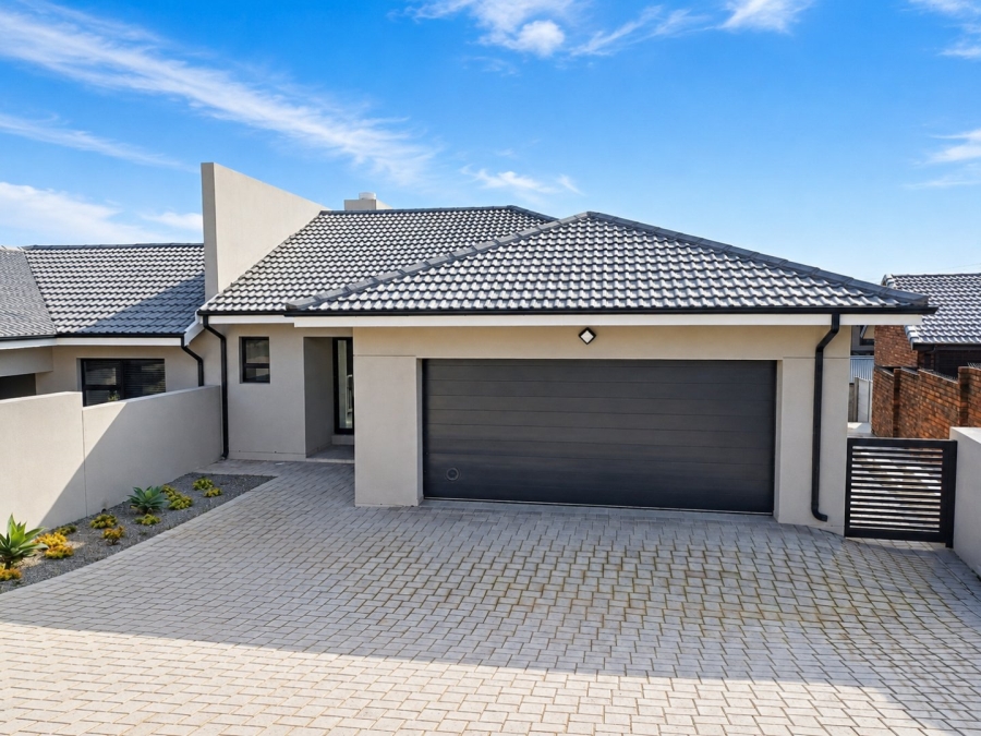 3 Bedroom Property for Sale in Fraaiuitsig Western Cape